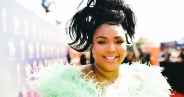 Melissa Viviane Jefferson Partner: Who Is She Dating? - Everything About Siblings & Career Earnings: What Is Her Net Worth? Lizzo