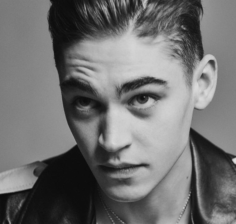 Hero Fiennes Tiffin (Actor) Wiki, Biography, Age, Girlfriends, Family ...