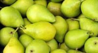 10 Health Benefits of Eating Pear That Will Surprise You