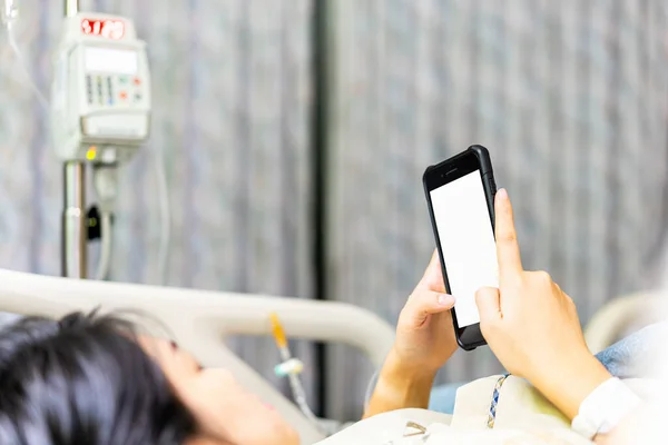 New App Empowers Nurses to Improve Care Coordination for Critically Ill Patients