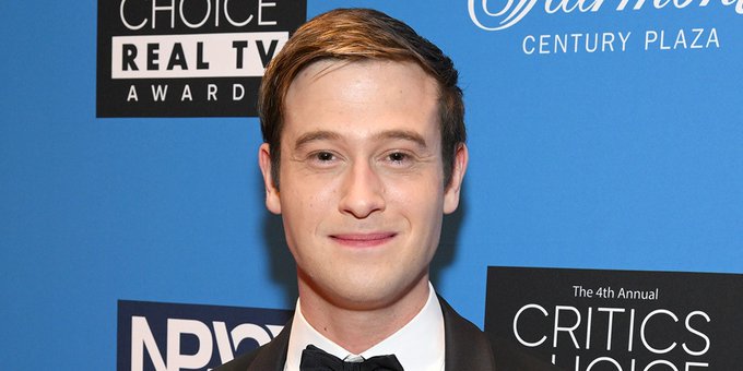 Celebrity Medium Tyler Henry Opens Up About Life-Saving Brain Tumor Surgery